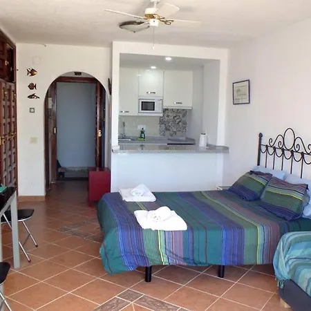 Apartment Palmeras Nsf25 Studio, Torrecilla, Nerja